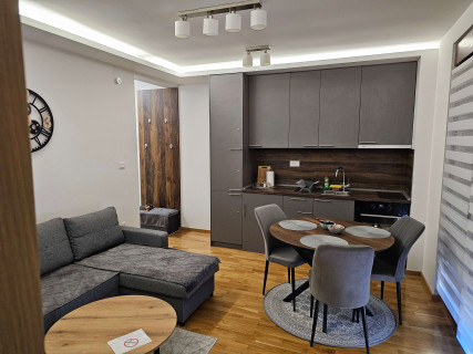 Apartman Pola Star