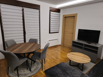 Apartman Pola Star