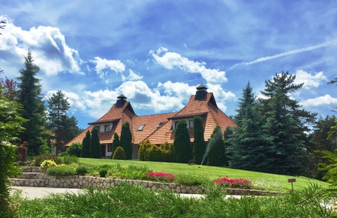 "Kraljevi Konaci"- Zlatibor turist d.o.o.
